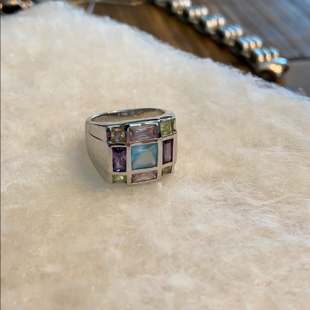 Costume ring